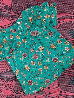Xhilaration Teal Floral Puff-Sleeve Blouse